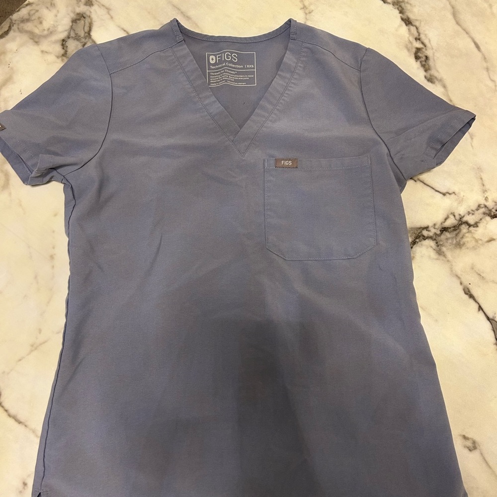 FIGS Catarina Scrub Top